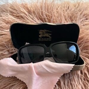Burberry sunglasses black